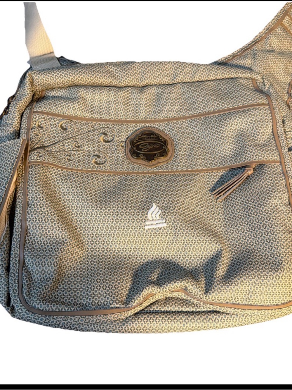 Green OGIO Patterned Crossbody women’s traveling bag - Picture 6 of 15